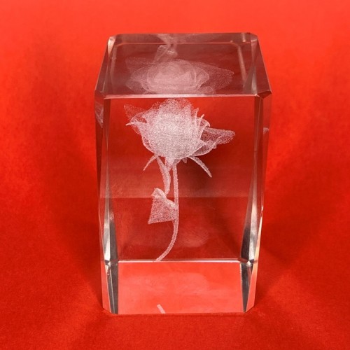 Параллелепипед граненый 40*40*60 мм из стекла (кристалл) с лазерной гравировкой 3 вида